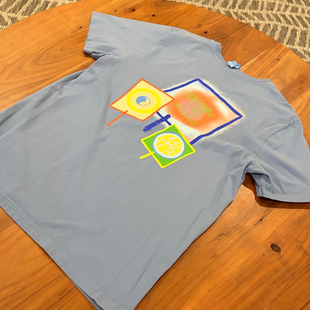 🏝️ Used Dry cleaned Valas Los Angeles T shirt xxl